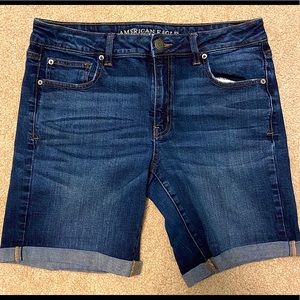 American Eagle Tomgirl Bermuda Shorts
